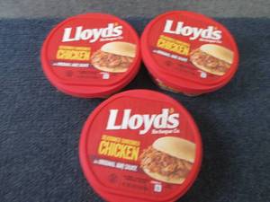 lot 428 image: EE 3- 1 lb FROZEN Lloyds Shredded S...