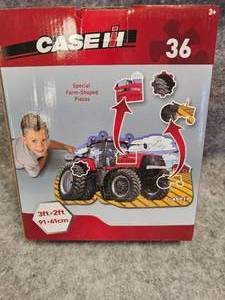 lot 11 image: Case IH, 225pc Puzzle, Unopened 2ft x 3ft