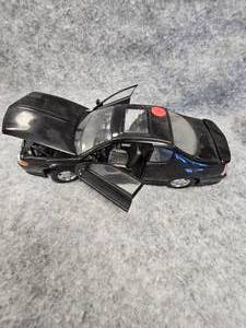 lot 16 image: Sunstar 118th Scale Steel, 2000 Monte Carlo SS Black