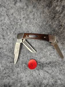 lot 44 image: New Condition BUCK 703 Engraved, USA
