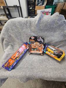 lot 62 image: Metal Max Harly Davidson, Tony Stewart, Chub City
