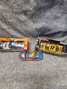 lot 85 image: Nascar Style Collection