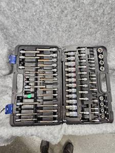 lot 116 image: Quinn Impact Driver Set