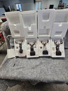 lot 143 image: Whitetail Legends-4 Record Bucks