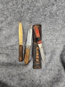 lot 158 image: Dexter Russell Brother KNife, Halco, Klenk Knives
