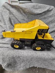 lot 193 image: Tonka Original Dump Truck SteelPoly Frame