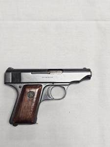lot 292 image: Ortgies Pistol, 25 ACP, German, Built 1919-1924, WW I Era, 85%