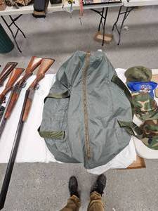 lot 308 image: XL USMC Duffle Bag