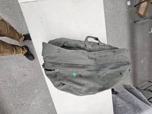 lot 313 image: USMC Kit Flyers Dufflebag