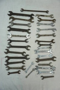 lot 82 image: wrenches, some vintage
