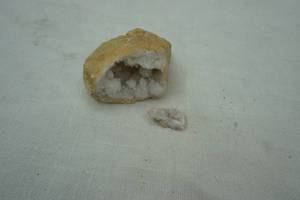 lot 166 image: Collectible Rock Lot