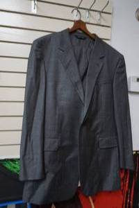 lot 186 image: Jos. A. Bank Mens coat and pants