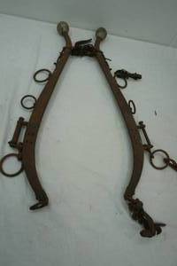 lot 204 image: vintageantique horse hangs