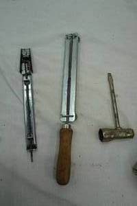 lot 216 image: chainsaw tools