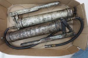 lot 237 image: grease guns 2ct