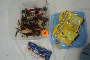 lot 240 image: fishing tackle lot