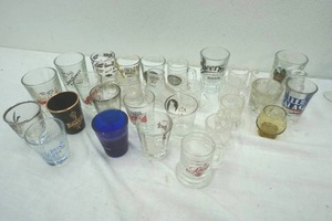 lot 252 image: souvenir shot glasses lot