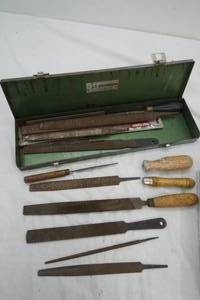 lot 280 image: Files and small metal tool case