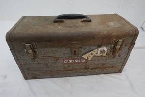 lot 284 image: craftsman toolbox and contents