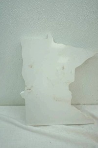 lot 287 image: Minnesota shaped wall decor, some type of stone 14 tall