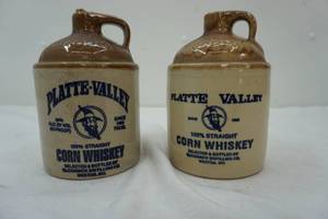 lot 332 image: Whisky Jugs Platte Valley