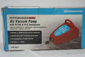 lot 346 image: Pittsburgh Air Vacuum Pump. New in Box