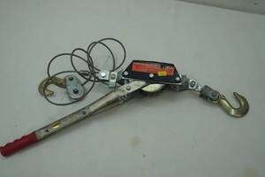lot 359 image: hand winch  cable puller