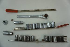 lot 363 image: sockets, ratchet, & extension