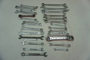 lot 364 image: wrench lot