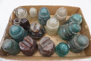 lot 388 image: vintage telephone insulators (16 pieces)