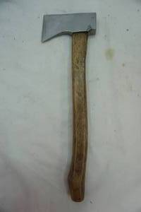 lot 390 image: hatchet