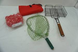 lot 424 image: fishing & camping lot