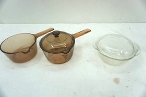 lot 439 image: glass cookware