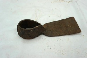 lot 464 image: Maddock