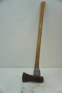 lot 480 image: axe