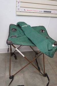 lot 487 image: folding camp table