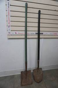 lot 494 image: square shovel & spade shovel