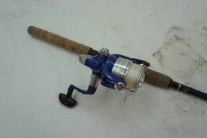 lot 511 image: 1 fishing pole & reel Samurai