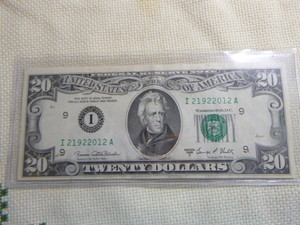 lot 224 image: 1969 $20 Federal Reserve Note