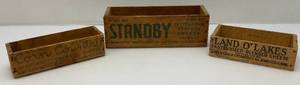 lot 26 image: Vintage Wood Cheese Boxes Including Corn Country, Land O Lakes & Standby