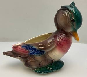 lot 32 image: Vintage 7 12 Royal Coplay Mallard Duck Planter (Crazing Present In Clear Coat)
