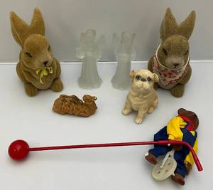 lot 35 image: Vintage Flock Bunnies & More