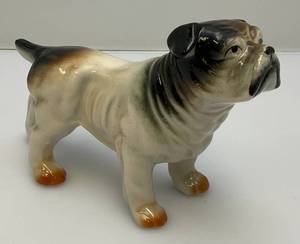 lot 36 image: MCM Ceramic English Bulldog Figurine 4 12 x 7