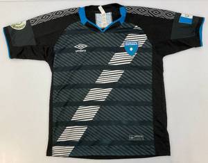 lot 66 image: Umbro Seleccion Nacional GUATEMALA Soccer Jersey Size Med (PRE-OWNED)