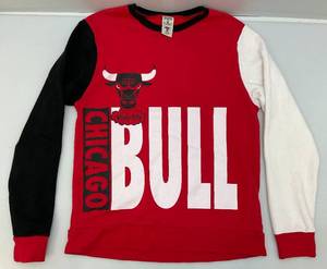 lot 112 image: Hardwood Classics NBA Chicago Bulls Long Sleeve Sweatshirt Mens Large (PRE-OWNED)