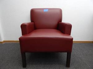 lot 19 image: Red lounge chair