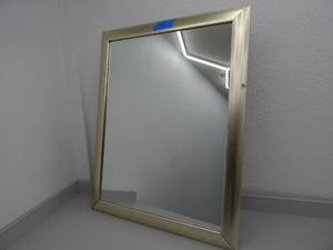lot 41 image: Gold framed mirror
