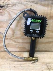 lot 60 image: Arcan Digital Tire Inflator with Air Pressure Gauge Model # ADTIAGSS