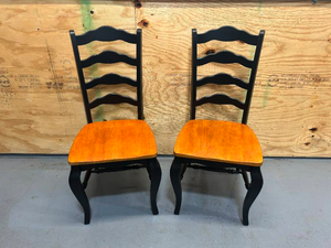 lot 100 image: Lot of 2- KitchenDining Room Chairs
