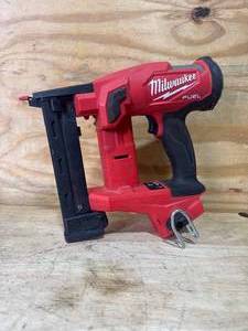 lot 126 image: MILWAUKEE 2749-20 18 Gauge Narrow Crown Stapler - NON-FUNCTIONAL